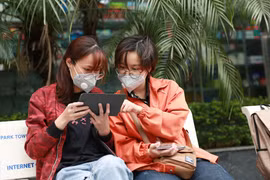 Người dân chung sức, đồng lòng cùng Chính phủ chống dịch COVID-19