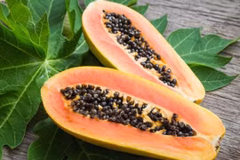 15 lợi ích tuyệt vời của lá đu đủ mà ít người biết