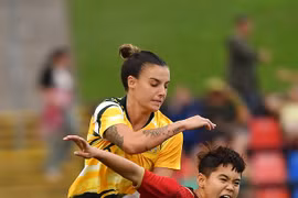 Huỳnh Như ghi bàn danh dự, tuyển nữ Việt Nam lỡ hẹn Olympic 2020