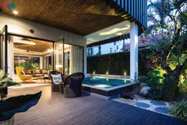 Biệt thự thân thiện với hàng rào xanh mát