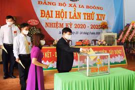 Bí thư Tỉnh ủy Gia Lai Dương Văn Trang dự Đại hội Đảng bộ xã Ia Boòng