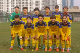 Tuyển nữ Việt Nam thất bại trước đội cựu cầu thủ thế hệ SEA Games 2003