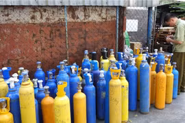 Xuất hiện dịch vụ ship bóng cười: Tác hại khôn lường!