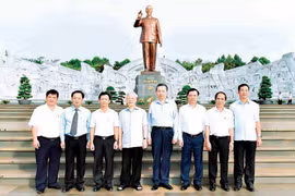 Quyết liệt triển khai các giải pháp xây dựng, chỉnh đốn Đảng