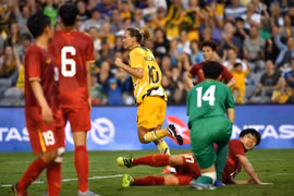 Tuyển nữ Việt Nam bị Úc đè bẹp 5 bàn không gỡ