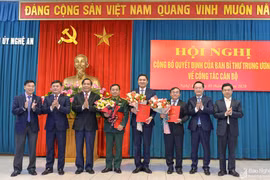 Công bố quyết định của Ban Bí thư Trung ương Đảng về công tác cán bộ