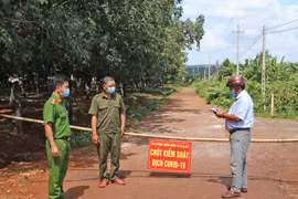 Nỗ lực khoanh vùng dập dịch Covid-19