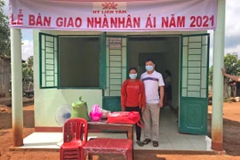 Pleiku: Bàn giao 2 căn nhà nhân ái