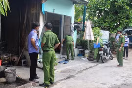 Mâu thuẫn chuyện gia đình, vợ ném kéo ghim vào ngực chồng gây tử vong