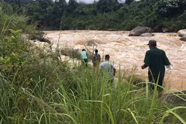 Hai công nhân thủy điện bị lũ cuốn trôi