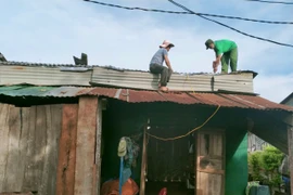 Đức Cơ: Mưa lớn kèm gió lốc làm 14 nhà dân bị tốc mái