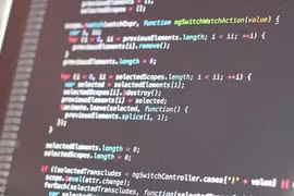 Phát hiện phần mềm theo dõi điện thoại nhiều chính trị gia, nhà báo