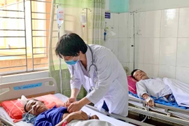 Nâng cao chất lượng điều trị tại chỗ, hạn chế chuyển tuyến