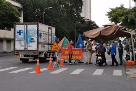 UBND TP. HCM ra công văn khẩn, hiện thực hóa Chỉ thị 12 của Thành ủy về tăng cường mạnh mẽ Chỉ thị 16