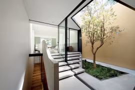 Cách thiết kế tiểu cảnh giếng trời thành nơi thu hút mọi ánh nhìn