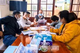 Lâm Đồng: 2 xế hộp liên tiếp vượt chốt kiểm dịch Covid-19 tại đèo Prenn