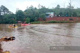 Đắk Nông: Trượt chân xuống hồ, bé gái bị đuối nước thương tâm