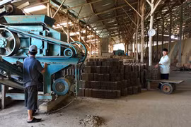 Mang Yang quan tâm phát triển doanh nghiệp