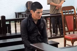 Gia Lai: Tàng trữ vũ khí quân dụng, lãnh án 18 tháng tù