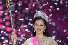 Trần Tiểu Vy đăng quang Hoa hậu Việt Nam 2018