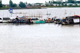 Xóm câu nơi thượng nguồn