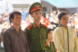 Vợ chồng giết chủ nợ vứt xác phi tang,lĩnh án tử hình và chung thân