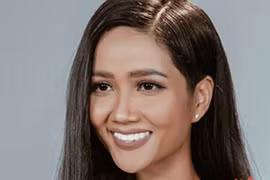 Bất ngờ với hình ảnh H'Hen Niê tóc dài trong trang phục Ê đê