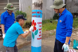 "Áo mới" cho cột điện