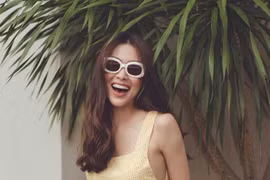 Sắc vàng được phái nữ yêu chuộng cho trang phục thu