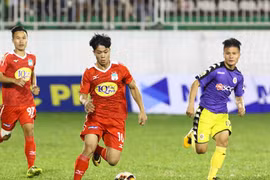 HAGL khốn khó: Vỡ mộng "so găng" quân bầu Hiển, bầu Đức