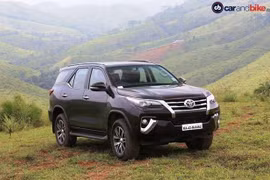 Toyota Fortuner và Innova 2018 tại Ấn Độ có gì?