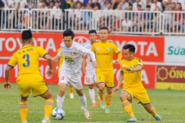 Nam Định FC-HA.GL: Kẻ khó gặp người khổ