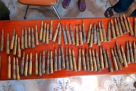 Phát hiện 85 viên đạn 12 ly 7