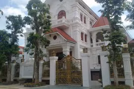 Biệt thự của Phó Chủ tịch tỉnh Lạng Sơn: 'Vợ vay mượn'