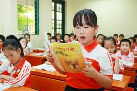 "Ôi tiếng Việt suốt đời tôi mắc nợ"