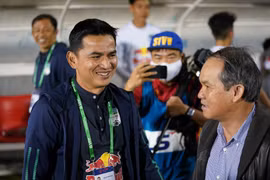 Bầu Đức đồng ý cho Kiatisak về Thái Lan