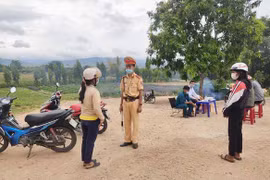 Công an Ia Pa tập trung chống dịch và đảm bảo an ninh trật tự