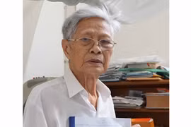 Cả một đời "phụng hiến"