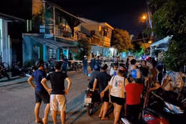 Do mâu thuẫn, chồng kéo vợ vào phòng dùng xăng đốt khiến cả 2 tử vong