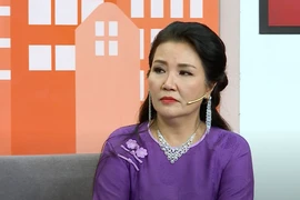 Ngân Quỳnh kể tuổi thơ bị phạt đeo bảng, đứng ngã ba đường vì tội ăn vụng