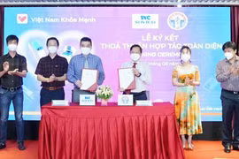 Tiếp nhận hai phần mềm hiện đại phục vụ chống dịch Covid-19