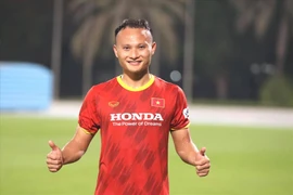 Trọng Hoàng đấu giá Huy chương vàng SEA Games được hơn 200 triệu đồng