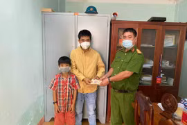 Đắk Lắk: Học sinh lớp 4 đi chăn bò nhặt được gần 19 triệu đồng, trả lại cho người đánh rơi