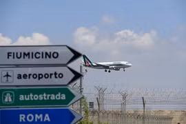 Vắc xin Sinopharm, Sinovac thỏa điều kiện nhập cảnh thêm một số nước châu Âu