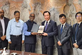 Việt Nam đàm phán mua thuốc điều trị Covid-19 Molnupiravir của Ấn Độ