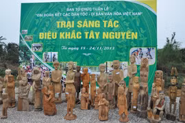 Về đâu những tác phẩm điêu khắc gỗ?