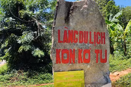 Kon Tum: Làng cổ tích độc đáo của cộng đồng người Ba Na bên dòng sông Đăk Bla