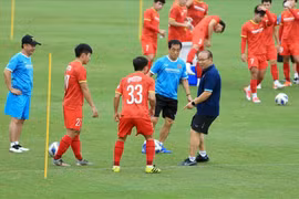 Tuyển Việt Nam… có biến!