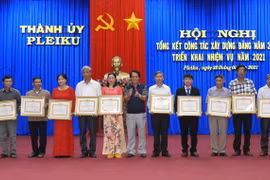 Đảng bộ Pleiku chú trọng tạo nguồn, phát triển đảng viên mới