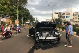 Pleiku: Truy bắt 2 nhóm đối tượng tông xe, nổ súng